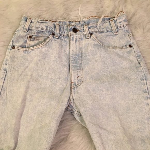 [Levi’s] Acid Washed 32x30 - Picture 2 of 6